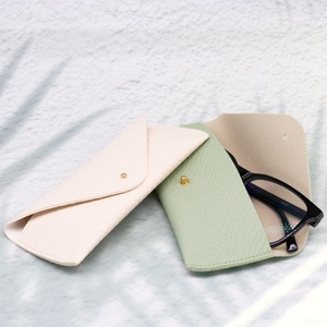 Bán buôn New Kính mát Túi PU da hộp Set da rắn mô hình da Kính mát trường hợp - Product Image 5