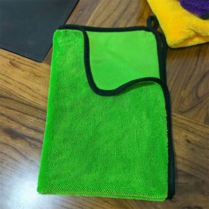 Petite serviette absorbante en microfibre à séchage rapide pour le séchage et le lavage, conçue pour éviter de endommager la voiture - Product Image 1