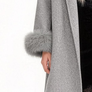 <span class=keywords><strong>Manteau</strong></span> en laine pour femme - <span class=keywords><strong>Manteau</strong></span> long d'hiver gris avec col et poignets en fourrure luxueux, veste de bureau ajustée pour le quotidien - Logo personnalisé - Product Image 5