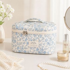 Wholesale <b>Large</b> Travel <b>Makeup</b> <b>Bag</b> Women Floral Quilted Cosmetic Pouch Cotton Toiletry Organizer <b>Bag</b> Custom Logo OEM Supplier - Product Image 1