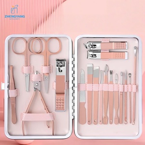 Cadeaux d'activités promotionnelles, vente en gros directe d'usine, ensemble de soins de <span class=keywords><strong>manucure</strong></span> en alliage or rose, dessin animé, coupe-ongles, kit de coupe-ongles, 18 pièces/ensemble - Product Image 3