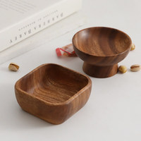 Natuurlijke houten voetkom, decoratief ornament, tafelkom, voor voedsel, fruit, brood of decoratief gebruik