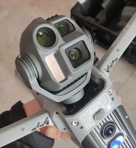 Matrice 4T M4T UVA ระบบกล้องคู่ที่ทันสมัยสำหรับการตรวจสอบอย่างละเอียดและงานสำรวจโดรนที่มั่นใจได้ว่ามีโดรนที่มีประสิทธิภาพสูง - Product Image 3