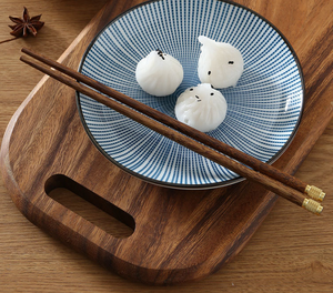 Baguettes de style chinois en bois, 4 pièces, chapeau métallique doré personnalisé, ailes de poulet - Product Image 6