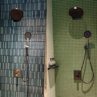 Robinet de douche mural thermostatique encastré en laiton, mitigeur carré effet pluie, finition brossée, usage hôtelier, poignée unique, moderne Citec