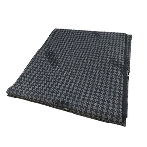 Alfombrilla para mascotas <span class=keywords><strong>Goteo</strong></span> Tela inferior de plástico Impermeable y resistente a los arañazos, tamaño y patrón personalizables - Product Image 3