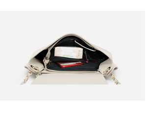 2020 bianco trapuntato borsa in pelle PU di grandi dimensioni <span class=keywords><strong>catena</strong></span> borsa a tracolla <span class=keywords><strong>con</strong></span> serratura - Product Image 6