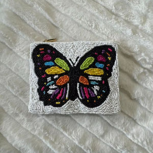 Portefeuille perlé motif papillon, design le plus vendu, pochettes à monnaie perlées, pochette artisanale pour pièces de monnaie et voyages, disponible en plusieurs modèles. - Product Image 4