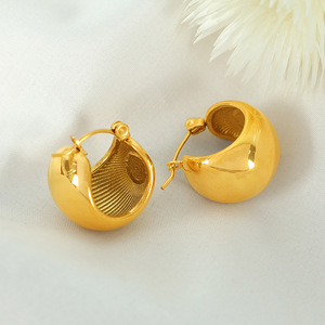 ต่างหูแบบห่วงชุบทองรูปตัวยูดีไซน์หยดน้ำสำหรับผู้หญิงเครื่องประดับแฟชั่น EH236 - Product Image 2