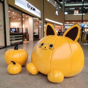 Sculpture de citrouille de dessin animé moderne personnalisée pour Halloween, Noël, Pâques - Statue en fibre de verre de haute qualité - Product Image 3