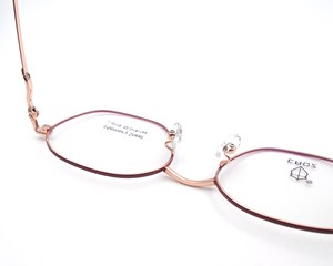 กรอบแว่นตาเมมโมรี่เมทัล L0110 น้ำหนักเบา ทนทาน ทันสมัย ดีไซน์ยืดหยุ่นเพื่อความสบาย - Product Image 4