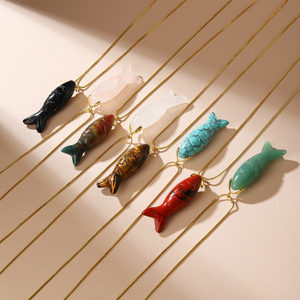 Collier pendentif en forme de poisson à la mode pierre de naissance de guérison naturelle chaînes à la mode usure quotidienne et pour cadeau parent ou ami - Product Image 1