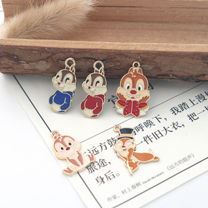 Mignon anime écureuil pêche <span class=keywords><strong>coeur</strong></span> alliage dégoulinant d'huile porte-clés pendentif émail breloques pour <span class=keywords><strong>la</strong></span> fabrication <span class=keywords><strong>de</strong></span> bijoux breloques mignonnes - Product Image 3