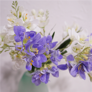 Meilleures ventes <span class=keywords><strong>de</strong></span> fleurs artificielles roses, kit <span class=keywords><strong>de</strong></span> roses <span class=keywords><strong>de</strong></span> <span class=keywords><strong>la</strong></span> <span class=keywords><strong>Belle</strong></span> <span class=keywords><strong>et</strong></span> <span class=keywords><strong>la</strong></span> <span class=keywords><strong>Bête</strong></span>, <span class=keywords><strong>rose</strong></span> rouge unique pour <span class=keywords><strong>la</strong></span> décoration intérieure <span class=keywords><strong>de</strong></span> <span class=keywords><strong>la</strong></span> fête des mères - Product Image 1