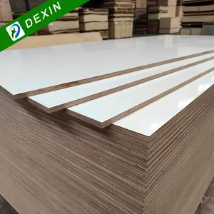 12mm 16mm 18mm grain de bois ou contreplaqué marin de mélamine de couleur unie pour armoire de cuisine