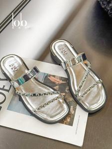 <span class=keywords><strong>Sandali</strong></span> piatti alla moda da donna <span class=keywords><strong>comodi</strong></span> Slip-On in <span class=keywords><strong>argento</strong></span> dorato per la primavera autunno stile Casual alla moda con strass - Product Image 5