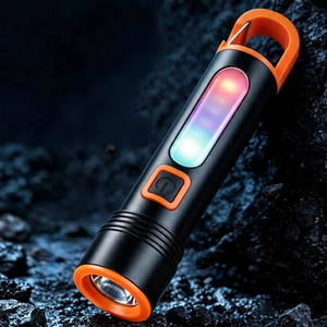 Linterna LED Multifuncional con Zoom Telescópico, Carga Rápida Tipo C, Luz Alta de Largo Alcance, Iluminación Portátil para Exteriores - Product Image 1