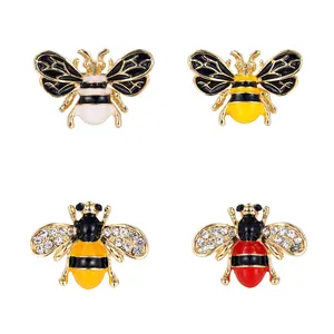 Good Quality Little bee Animal shaped Small Holleybee Insect Brooch Pin, White or Yelloew Brooch