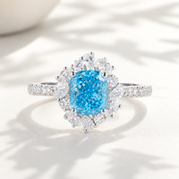 Bague en diamant de laboratoire bleu fantaisie taille coussin IGI en or 18 carats, certifiée IGI GRC, parfaite pour les mariages et les cadeaux, source directe d'usine