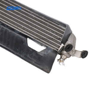 Radiador de Sistema de Refrigeración de Desmontaje Puro, Intercooler de Plástico y Aluminio para Audi R8 - Product Image 5