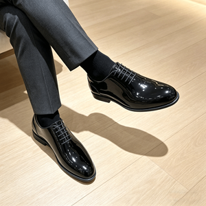 <span class=keywords><strong>Zapatos</strong></span> <span class=keywords><strong>de</strong></span> Vestir <span class=keywords><strong>de</strong></span> Cuero para Hombre, Estilo 2026, Suela Gruesa, Cuero Patentado, Transpirables, para Bodas, MOQ Bajo y Logotipo Personalizado - Product Image 6