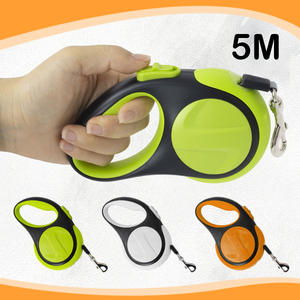 Laisse Rétractable de Luxe pour Chien avec Poignée Antidérapante Réfléchissante, Étanche, Robuste, Lumineuse et Lampe Torche Intégrée - Product Image 2