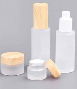 Flacon en verre givré haut de gamme de haute qualité avec bouchon à vis, flacon cosmétique portable, flacon d'huile essentielle transparent et portable - Product Image 3