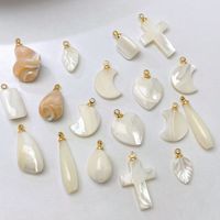 Accessoires polyvalents et haut de gamme pour collier et bracelet DIY en coquillage blanc en forme de croix et de lune