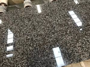 Granito de San Luis - Textura de Piedra Natural Marrón-Gris con Motas Plateadas, Venta al por Mayor para Decoración de Pisos/Paredes/Encimeras Interiores y Exteriores - Product Image 2