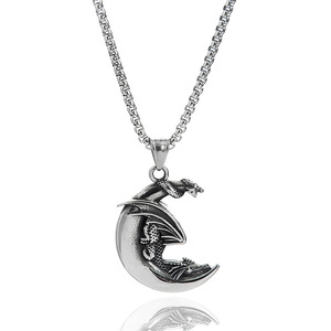 Yunnique Dragon Moon Collar con colgante de acero inoxidable, joyería de moda para hombre, regalo - Product Image 1