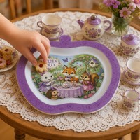 Assiettes en plastique réutilisables écologiques à motifs de dessins animés pour enfants, forme irrégulière portable pour usage domestique