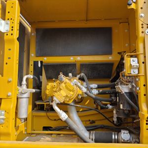 Escavatore Cingolato Caterpillar 336GC da 36 Tonnellate Quasi Nuovo, Macchinario dalla Cina Prodotto in Giappone, Escavatore Usato a PREZZO REALE in Vendita - Product Image 5