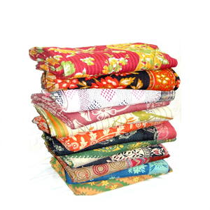 Lot indien brodé à la main Sari Patchwork Vintage Kantha Jeté Couvre-lit - Product Image 1