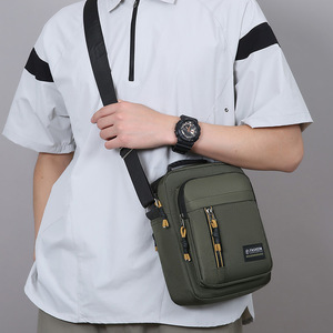 Fashion Men's Shoulder Bag Oxford Cloth Portable Crossbody Bag For Everyday Commute Gray Black Blue Military Green - Product Image 3