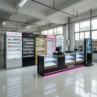 Conception d'intérieur moderne sur mesure pour boutique de tabac, présentoirs, accessoires, mobilier pour boutique de tabac