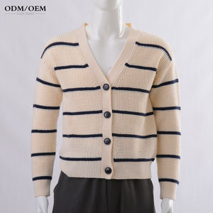 Cárdigan Personalizado para Hombre con Cuello en V, Botones, Bolsillos, Mangas Largas, Tejido de Punto, Mezcla de Algodón, Letras Bordadas, Patrón de Letras - Product Image 3