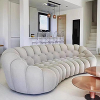 Ensemble de canapés modulaires en tissu courbé, style minimaliste français et italien, compressé et emballé avec rembourrage en éponge pour salon