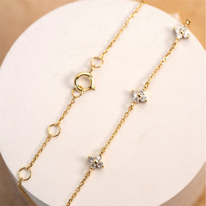 سوار برسيم نسائي مطلي بالذهب عيار 18 مطلي بالفضة الإسترليني من Dainty S925 بأربع أوراق للبيع بالجملة - Product Image 4