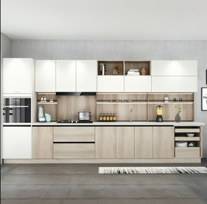 Ensemble d'armoires de cuisine sur mesure Balom Luxury, configuration en L, porte en PET blanc avec rangement ouvert en noyer et évier en acier inoxydable <span class=keywords><strong>noir</strong></span> - Product Image 4