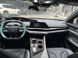 Changan Uni-V Usado <span class=keywords><strong>2022</strong></span> 2023 2024, Auto Compacto de Gasolina, Automático, Cuero, Volante a la Izquierda, 5 Plazas, Auto Familiar, Sin Accidentes - Product Image 3