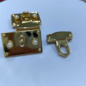 Metal Clasp Buckle Square <b>Latch</b> <b>Lock</b> For Bags Durable Decorative Switch Mechanism Asaki Specification - Product Image 2