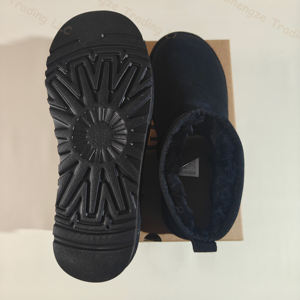 Factory Direct High Quality Sheepskin <b>Boots</b> Stylish Classic Unisex UGGS Snow <b>Boots</b> Summer Autumn Winter <b>Non</b> <b>Slip</b> Warm <b>Boots</b> - Product Image 2