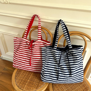 Sac de plage rayé en fourrure, grande capacité, sac à bandoulière, sac polyvalent simple et polyutile, sac fourre-tout - Product Image 3