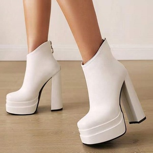 Botas de tacón alto de plataforma de doble capa con corte moderno 2022, botines cortos con punta cuadrada y cremallera trasera, zapatos de tacón grueso para invierno - Product Image 5