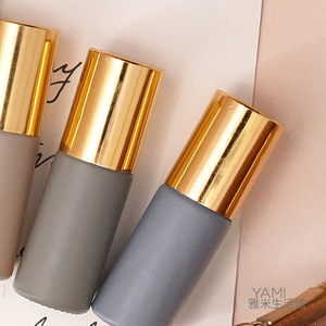 Nhà Máy Ban Đầu 5Ml Morandi Màu Thủy Tinh Tinh Dầu Con Lăn Chai Matte Cho Bóng Đầu Chai Nước Hoa Với Bơm Phun Con Dấu - Product Image 3