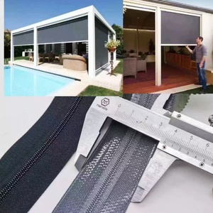 Système de volets roulants d'extérieur Écran zippé Soudage <span class=keywords><strong>Fermeture</strong></span> <span class=keywords><strong>éclair</strong></span> Matériau plastique écologique Moteur tubulaire Stores étanches motorisés - Product Image 3