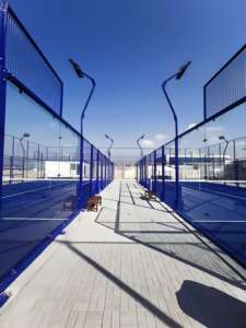 Fabricant de <span class=keywords><strong>terrain</strong></span> de <span class=keywords><strong>tennis</strong></span> de paddle panoramique en Chine, <span class=keywords><strong>terrain</strong></span> de sport de <span class=keywords><strong>terrain</strong></span> de paddle extérieur fournisseur <span class=keywords><strong>Terrain</strong></span> De <span class=keywords><strong>Padel</strong></span> - Product Image 3