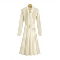 Ensemble Femme Automne/Hiver 2025 Nouvelle Collection Haut de Gamme Élégante Robe Longue Plissée en Maille Unie à Nœud Manches Longues Tendance Cintrée à la Taille