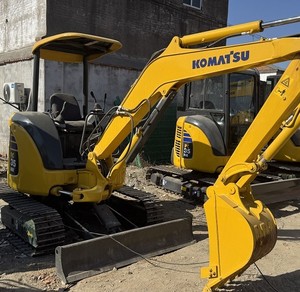 Mini-excavatrice sur chenilles hydraulique KOMATSU PC35MR de 3,5 tonnes avec godet de terrassement et composant moteur essentiel - Product Image 1
