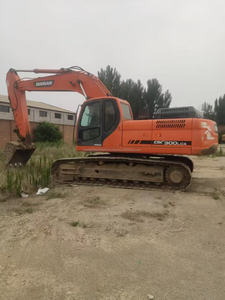 Excavatrice Doosan DX300LCA 30t d'occasion en stock, prix bas, machine robuste et durable, moteur puissant et économe en carburant, boîte de vitesses, pompe, PLC en vente - Product Image 4